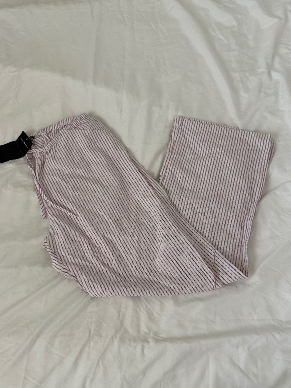 Brandy Melville stripe anastasia pants one size details: -NWT -100% cotton - Picture 1 of 3